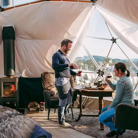 Lüks kamp alanı Arctic Dome Namdalen