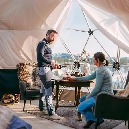 Lüks kamp alanı Arctic Dome Namdalen *